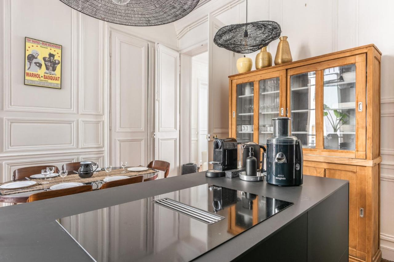 Apartamento Outstanding Parisian Flat In Heart Of Paris Center Exterior foto