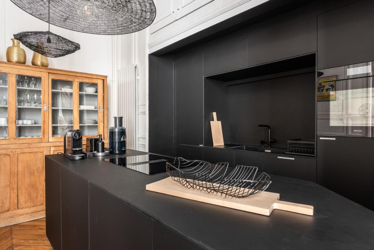 Apartamento Outstanding Parisian Flat In Heart Of Paris Center Exterior foto