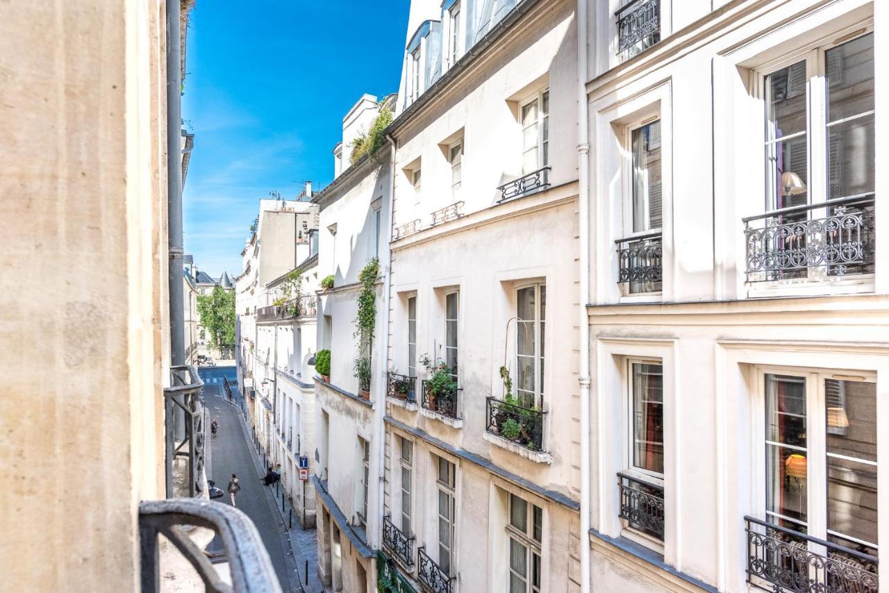 Apartamento Outstanding Parisian Flat In Heart Of Paris Center Exterior foto