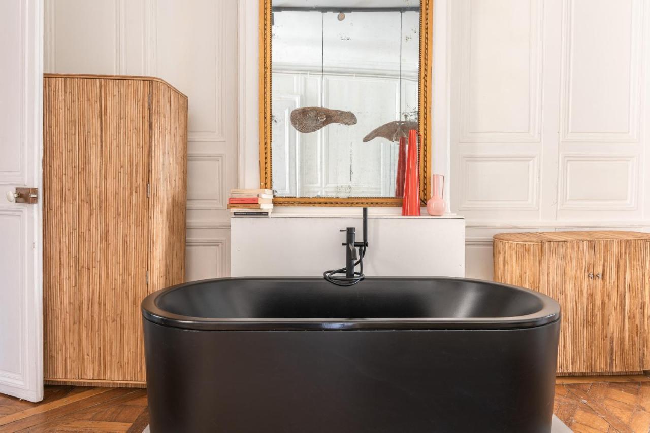 Apartamento Outstanding Parisian Flat In Heart Of Paris Center Exterior foto